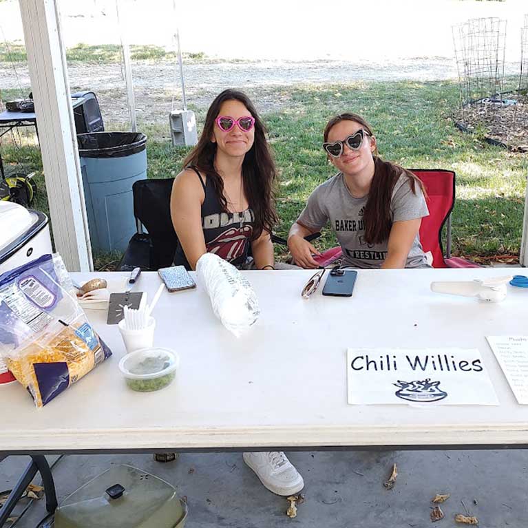 Ol' Mary's Chili Cook Off contestants